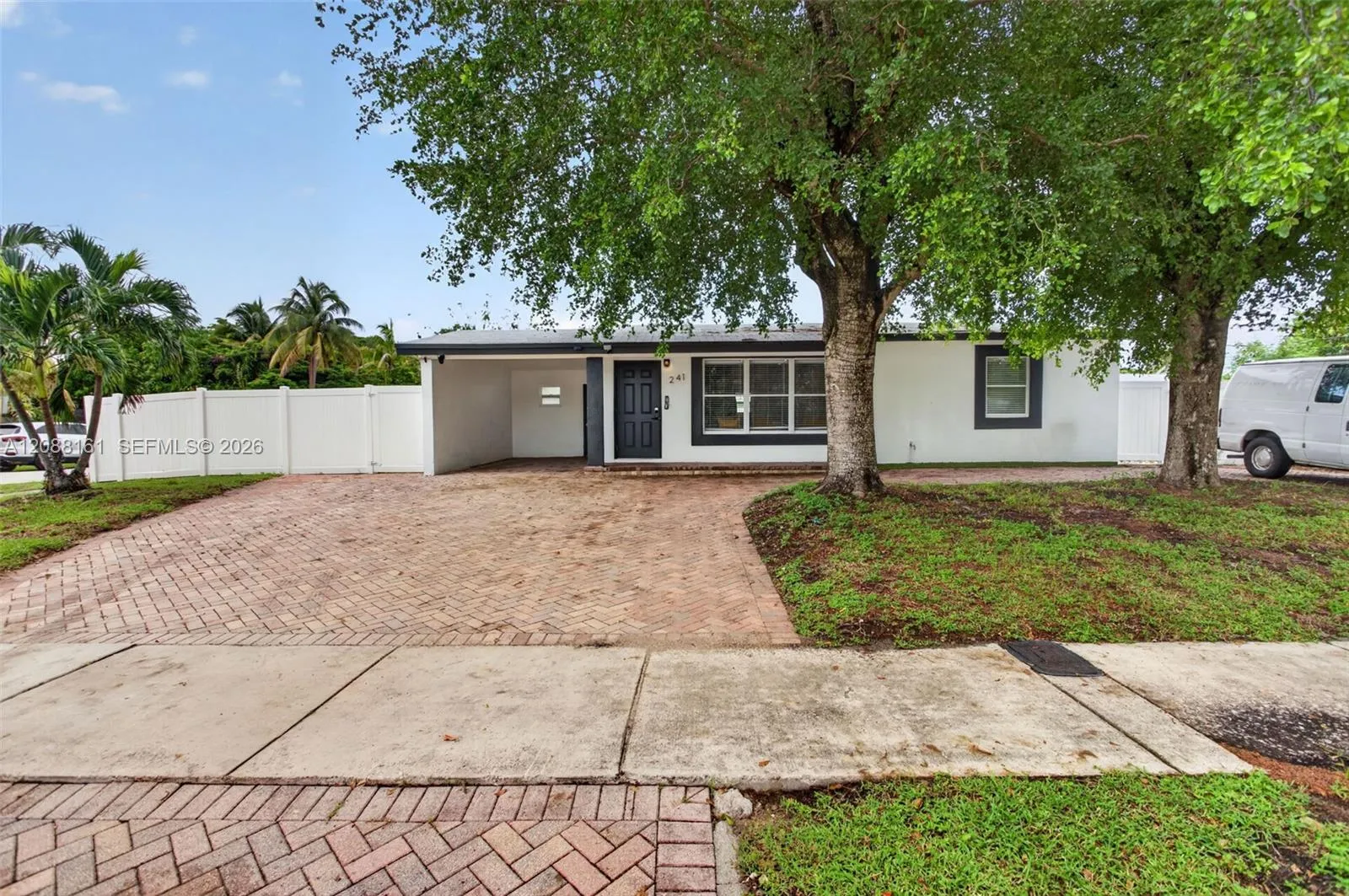 En Venta 241 NE 45th Street, Deerfield Beach, FL 33064, Deerfield Beach, FL 33064