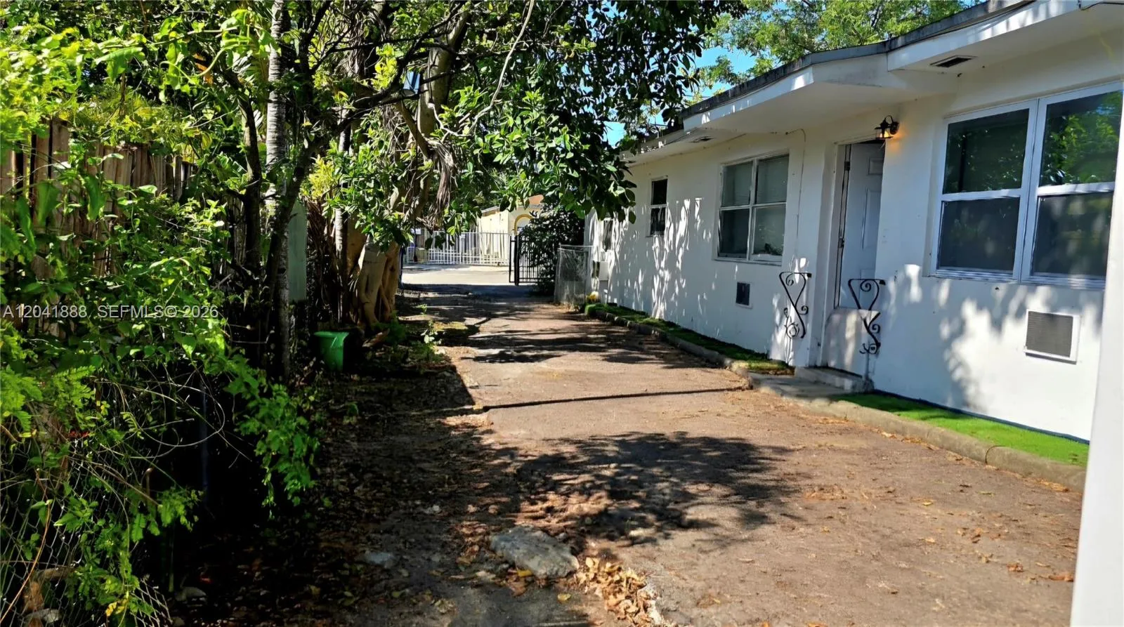 Foto de propiedad en 241 NW 32nd Street, Miami, FL 33127 Miami con MLS# 