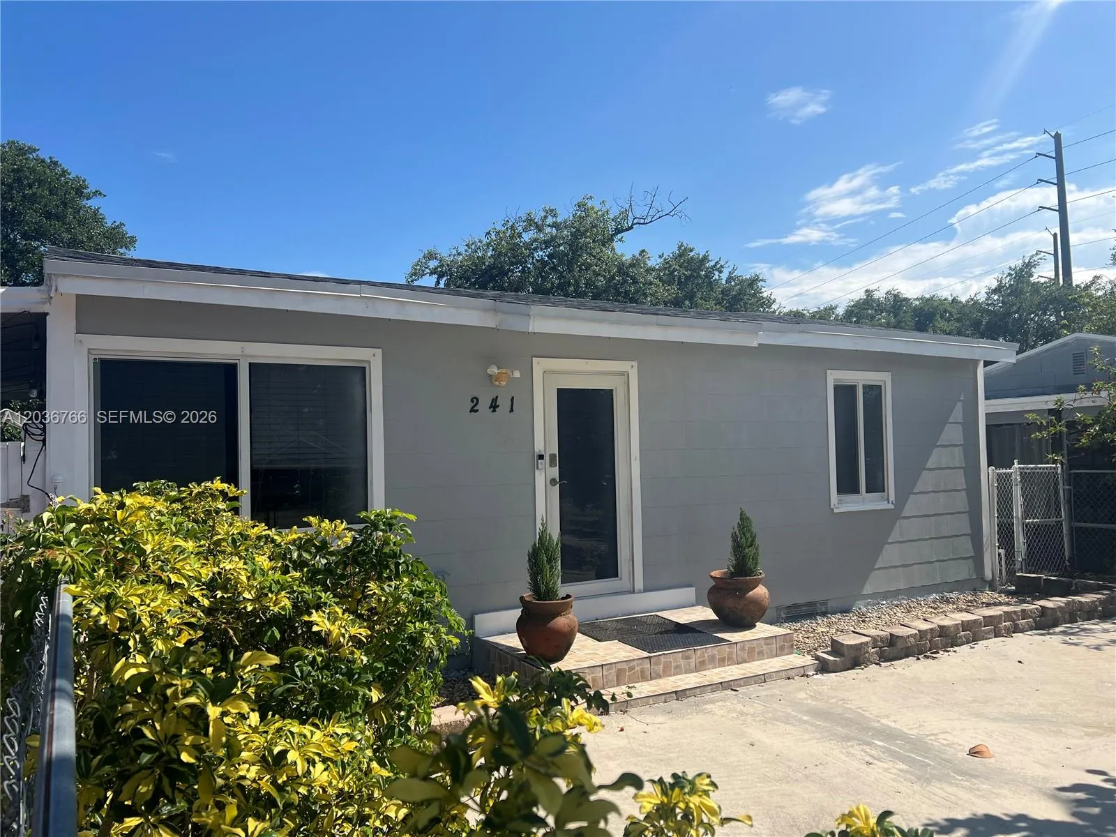 Foto de propiedad en 241 SW 3rd Terrace 0, Dania Beach, FL 33004 Dania Beach con MLS# 