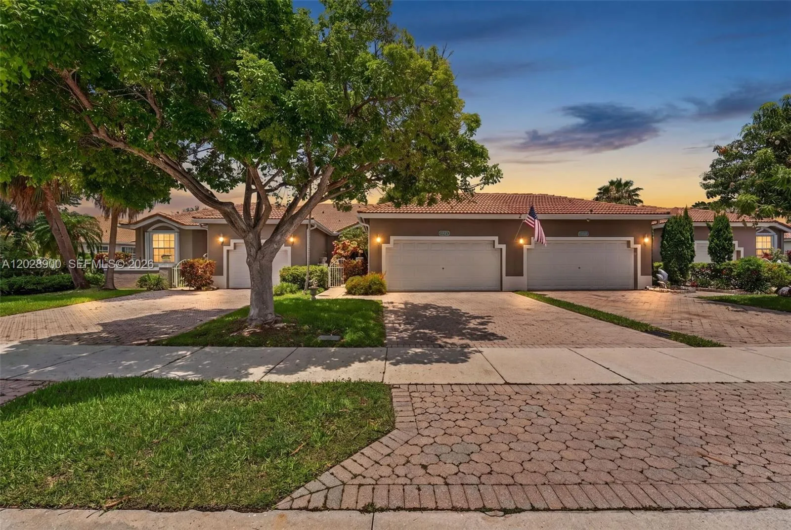 Vendido 2411 Aragon Boulevard 2, Sunrise, FL 33322, Sunrise, FL 33322