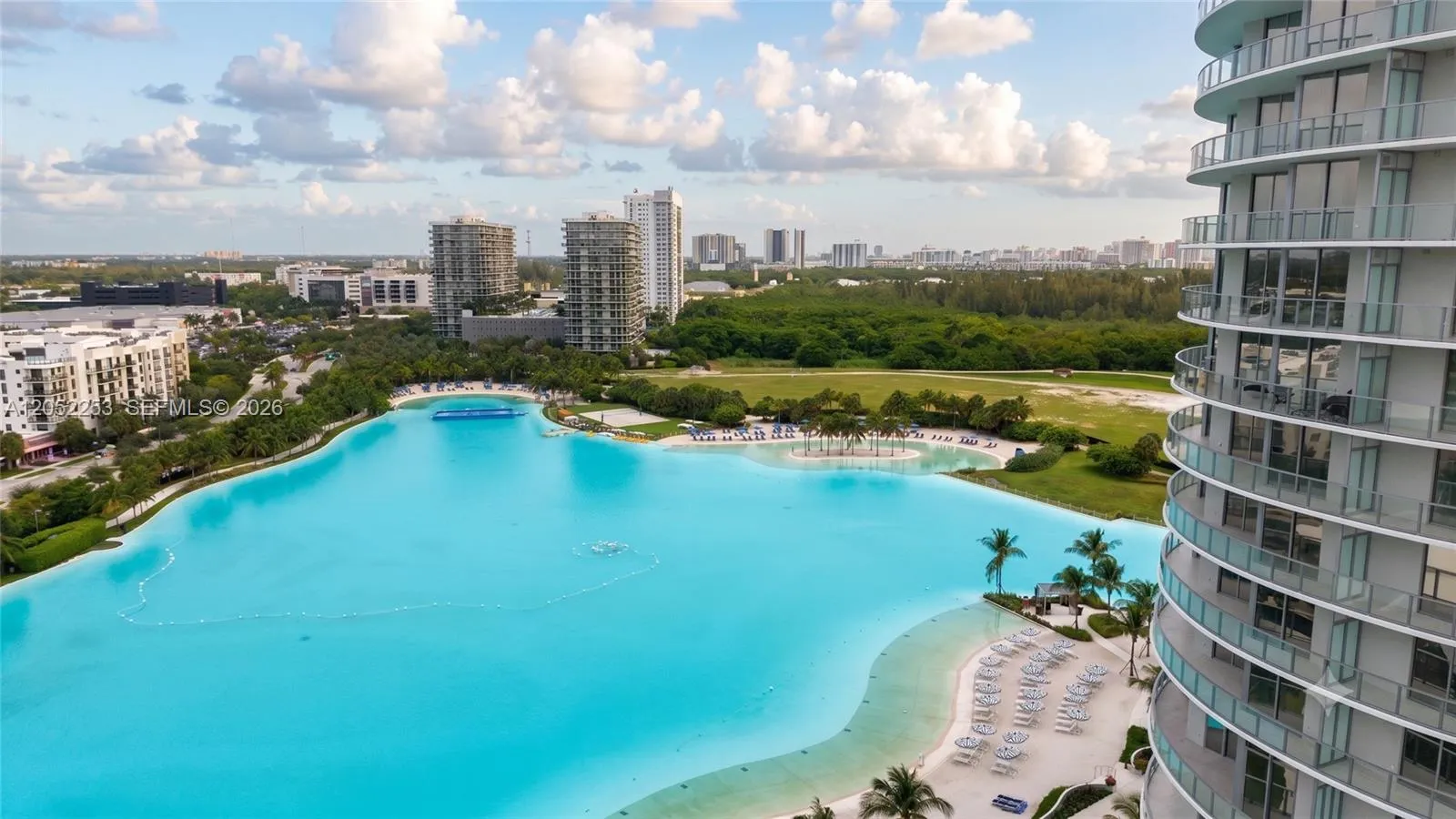 En Renta 2411 Laguna Circle 1704, North Miami, FL 33181, North Miami, FL 33181