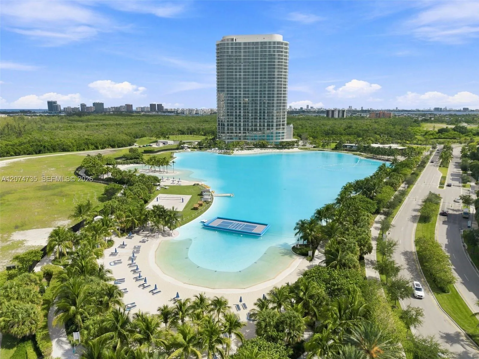 En Venta 2411 Laguna Circle 1704, North Miami, FL 33181, North Miami, FL 33181