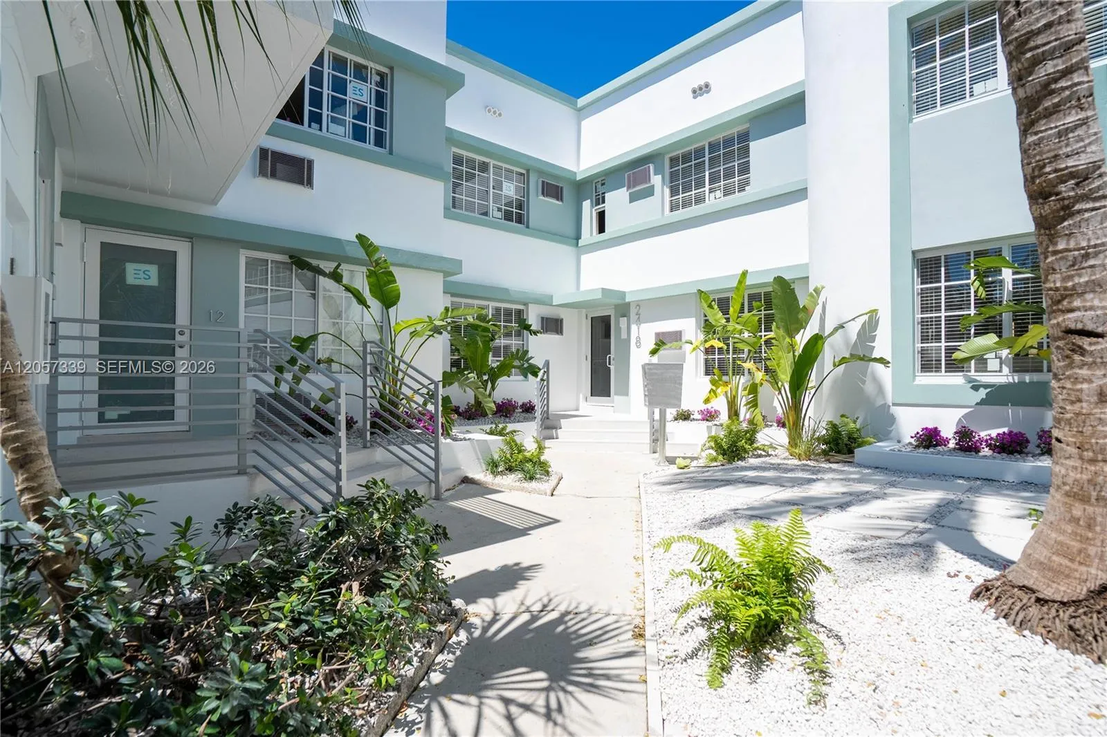 Foto de propiedad en 2416 Flamingo Drive 15, Miami Beach, FL 33140 Miami Beach con MLS# 