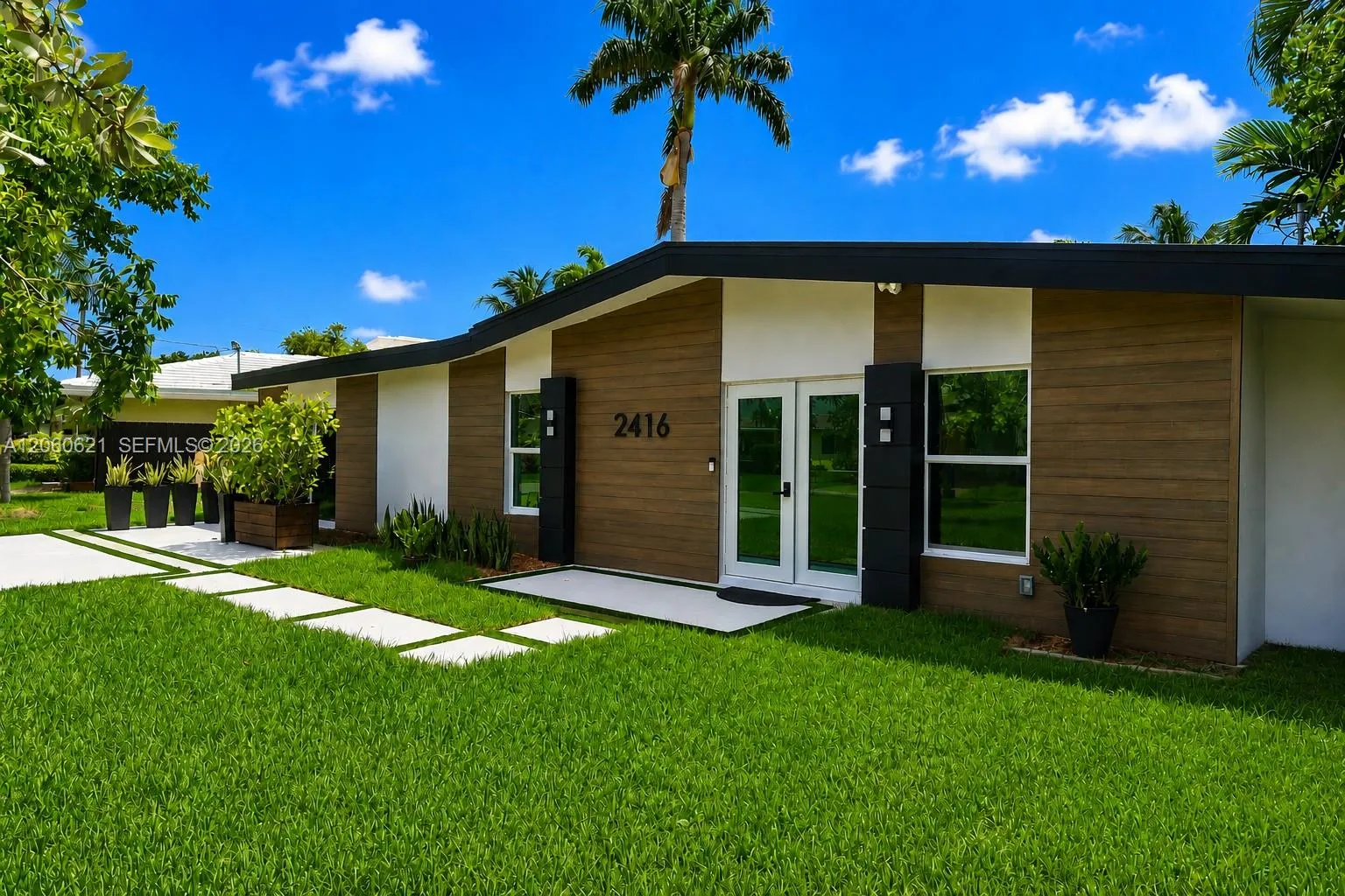 En Venta 2416 NE 19th Terrace, Wilton Manors, FL 33305, Wilton Manors, FL 33305