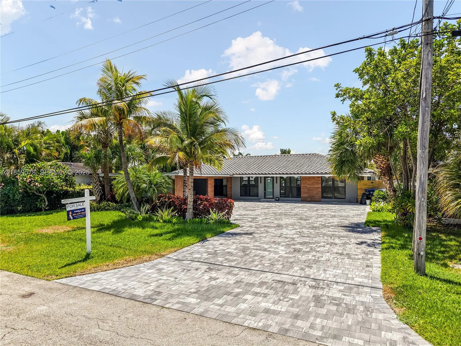 Foto de propiedad en 2417 NE 18th Avenue, Wilton Manors, FL 33305 Wilton Manors con MLS# 