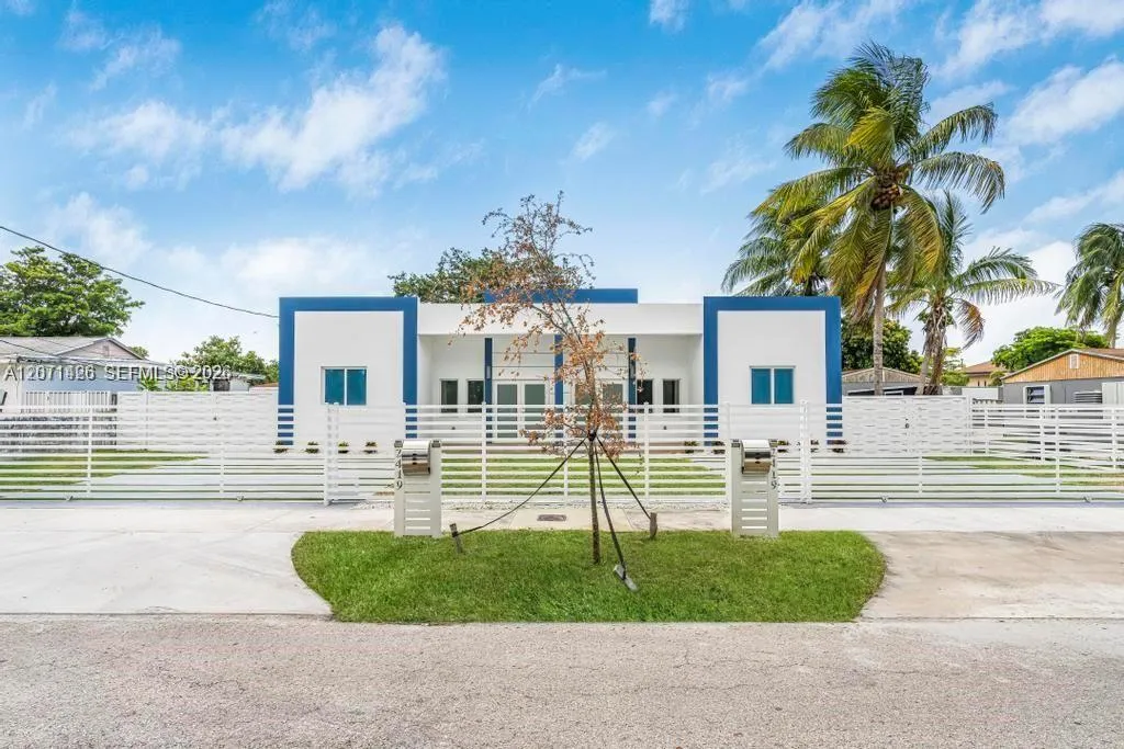 En Venta 2419 NW 97th Street, Miami, FL 33147, Miami, FL 33147