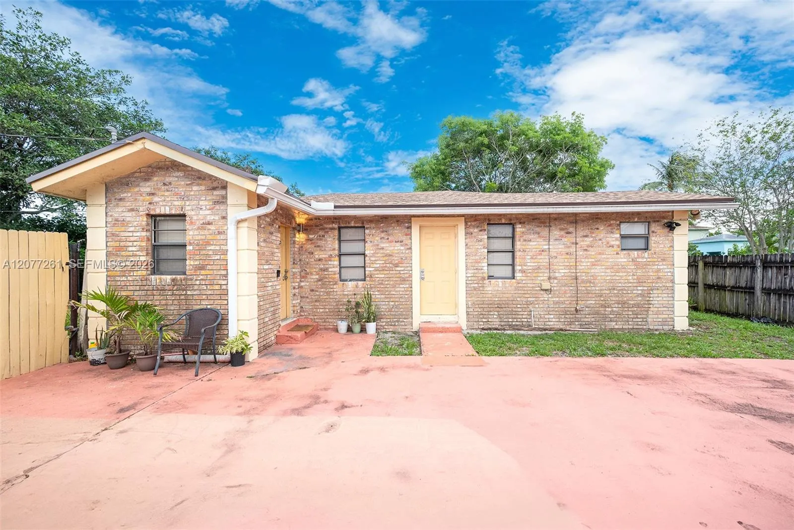 En Venta 2420 NW 22nd Road, Fort Lauderdale, FL 33311, Fort Lauderdale, FL 33311