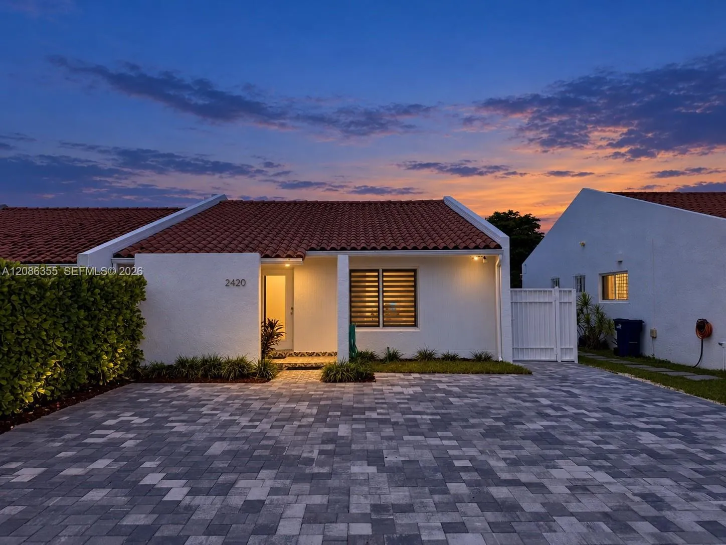 En Renta 2420 SW 102nd Avenue, Miami, FL 33165, Miami, FL 33165