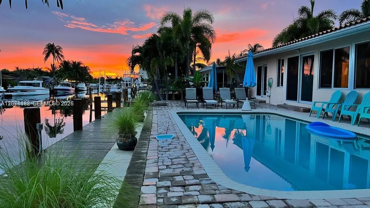 Foto de propiedad en 2424 SE 9th Street 2424, Pompano Beach, FL 33062 Pompano Beach con MLS# 