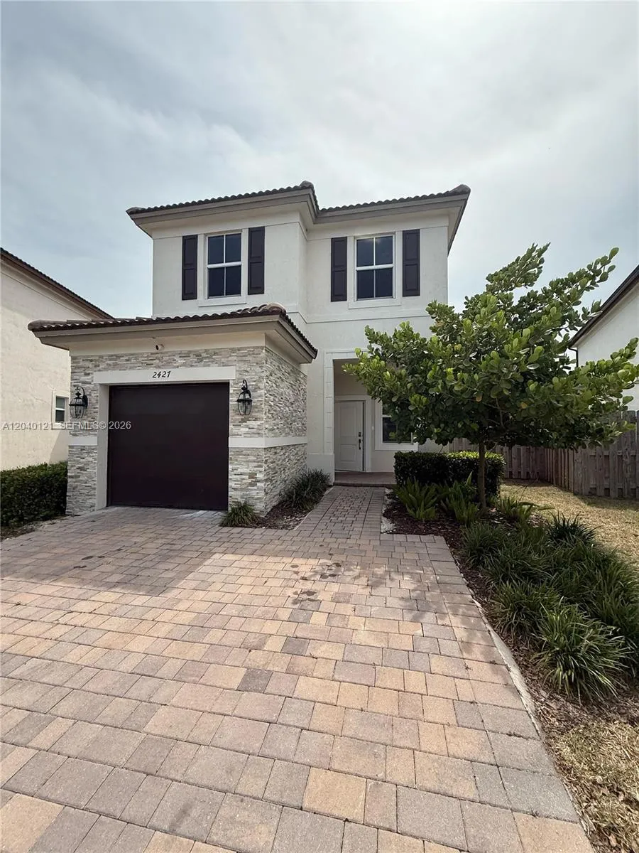 Vendido 2427 NW 131st Circle, Miami, FL 33167, Miami, FL 33167