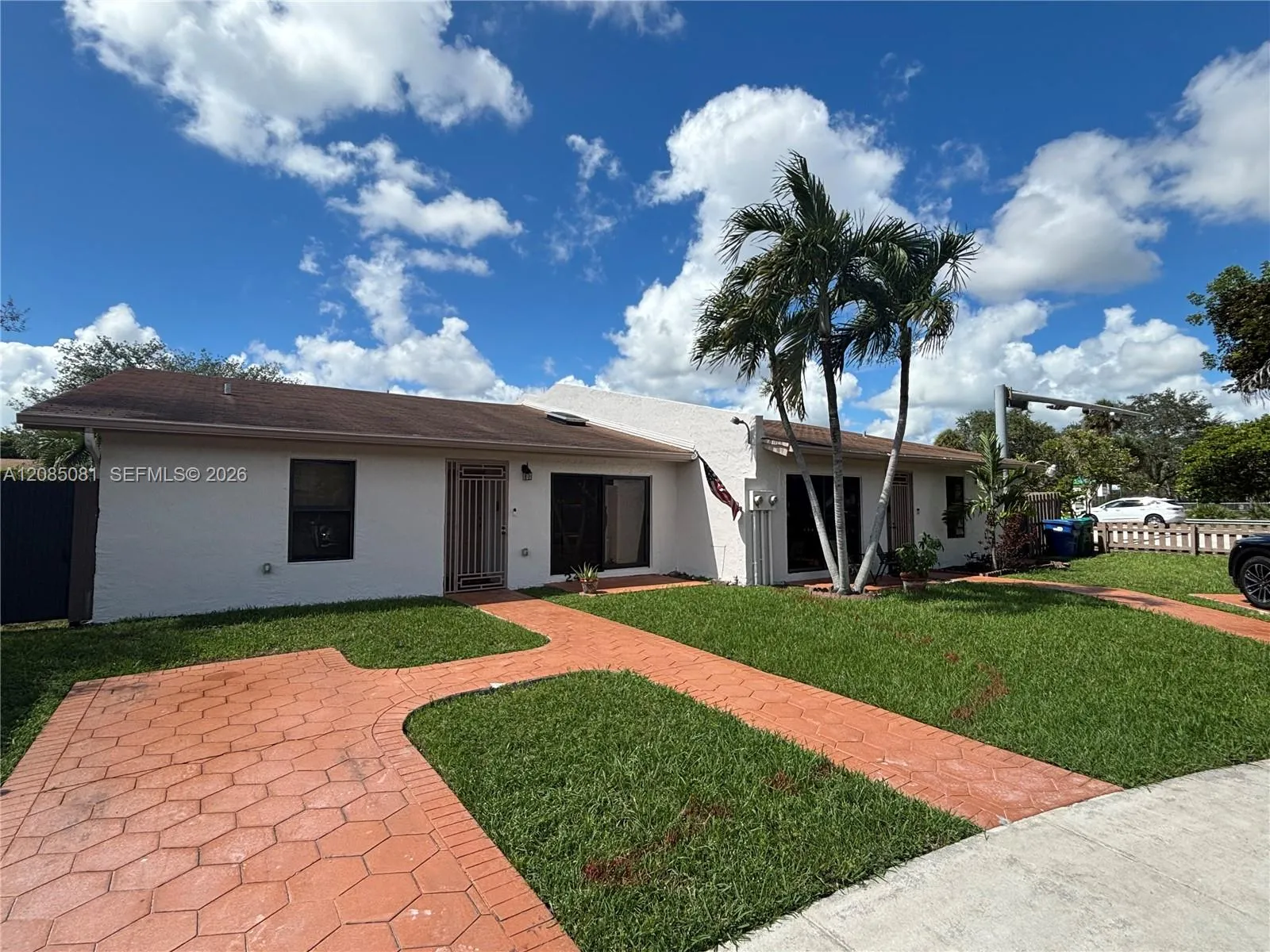 En Venta 2428 SW 109th Court, Miami, FL 33165, Miami, FL 33165