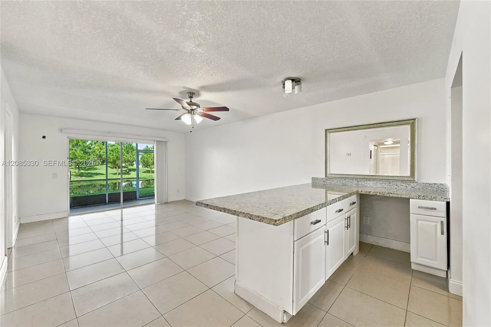 Foto de propiedad en 2431 SW 82nd Avenue 103, Davie, FL 33324 Davie con MLS# 
