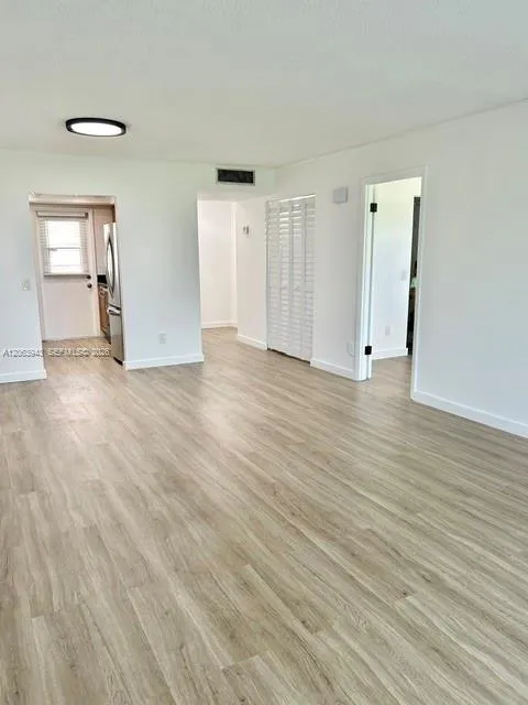 Foto de propiedad en 2431 SW 82nd Avenue 204, Davie, FL 33324 Davie con MLS# 
