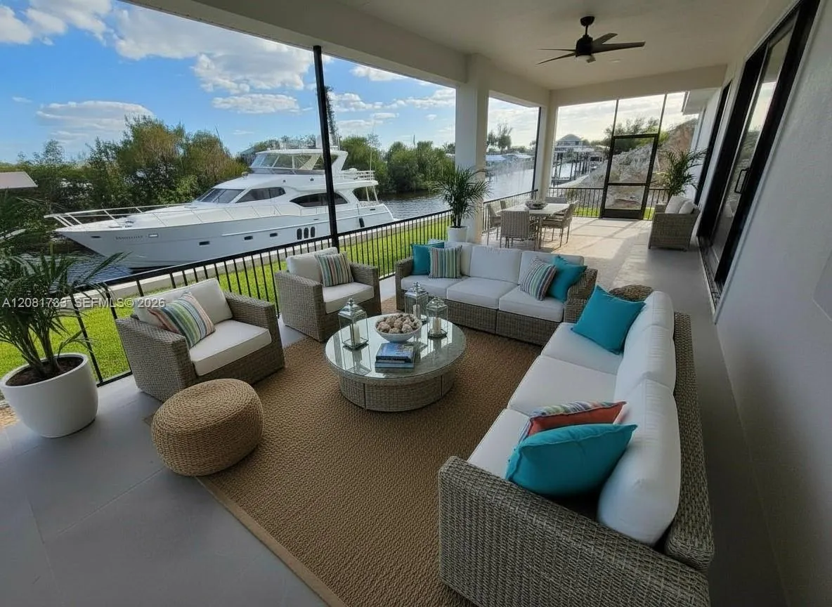 Foto de propiedad en 24317 Treasure Island Boulevard, Punta Gorda, FL 33955 Punta Gorda con MLS# 