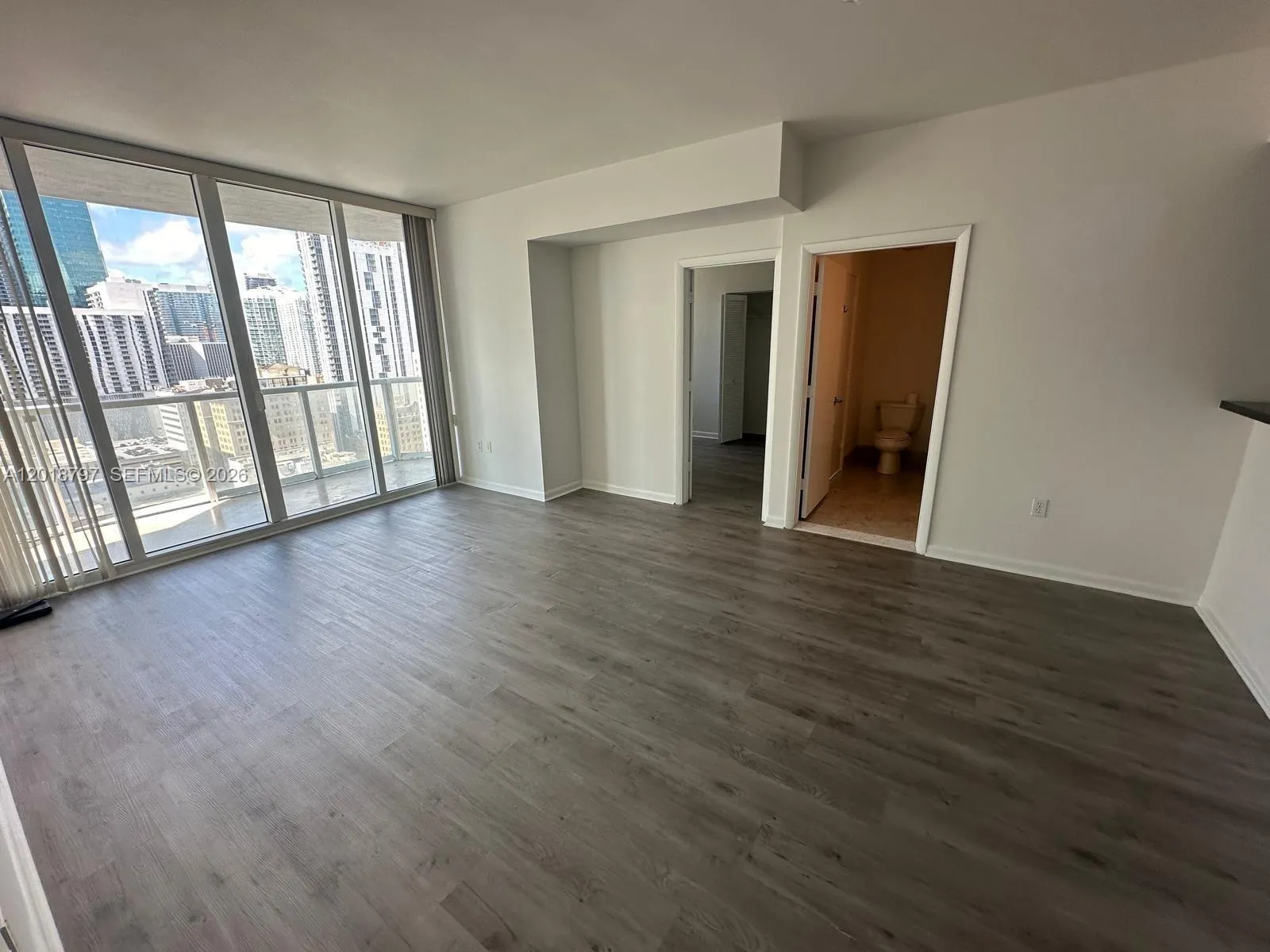 Foto de propiedad en 244 Biscayne Boulevard 1910, Miami, FL 33132 Miami con MLS# 