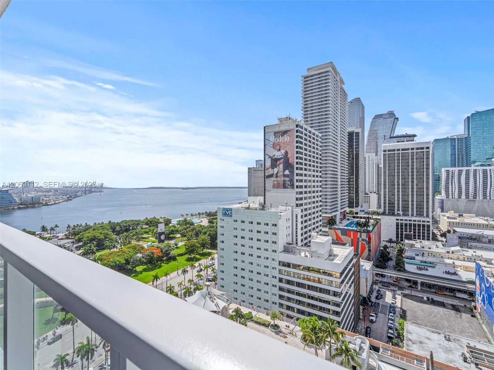Foto de propiedad en 244 Biscayne Boulevard 2109, Miami, FL 33132 Miami con MLS# 