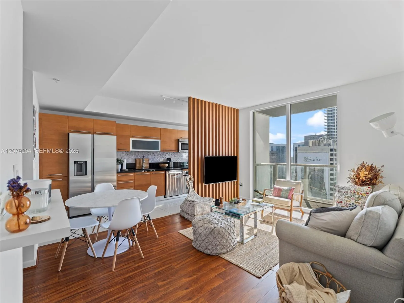 Foto de propiedad en 244 Biscayne Boulevard 3105, Miami, FL 33132 Miami con MLS# 