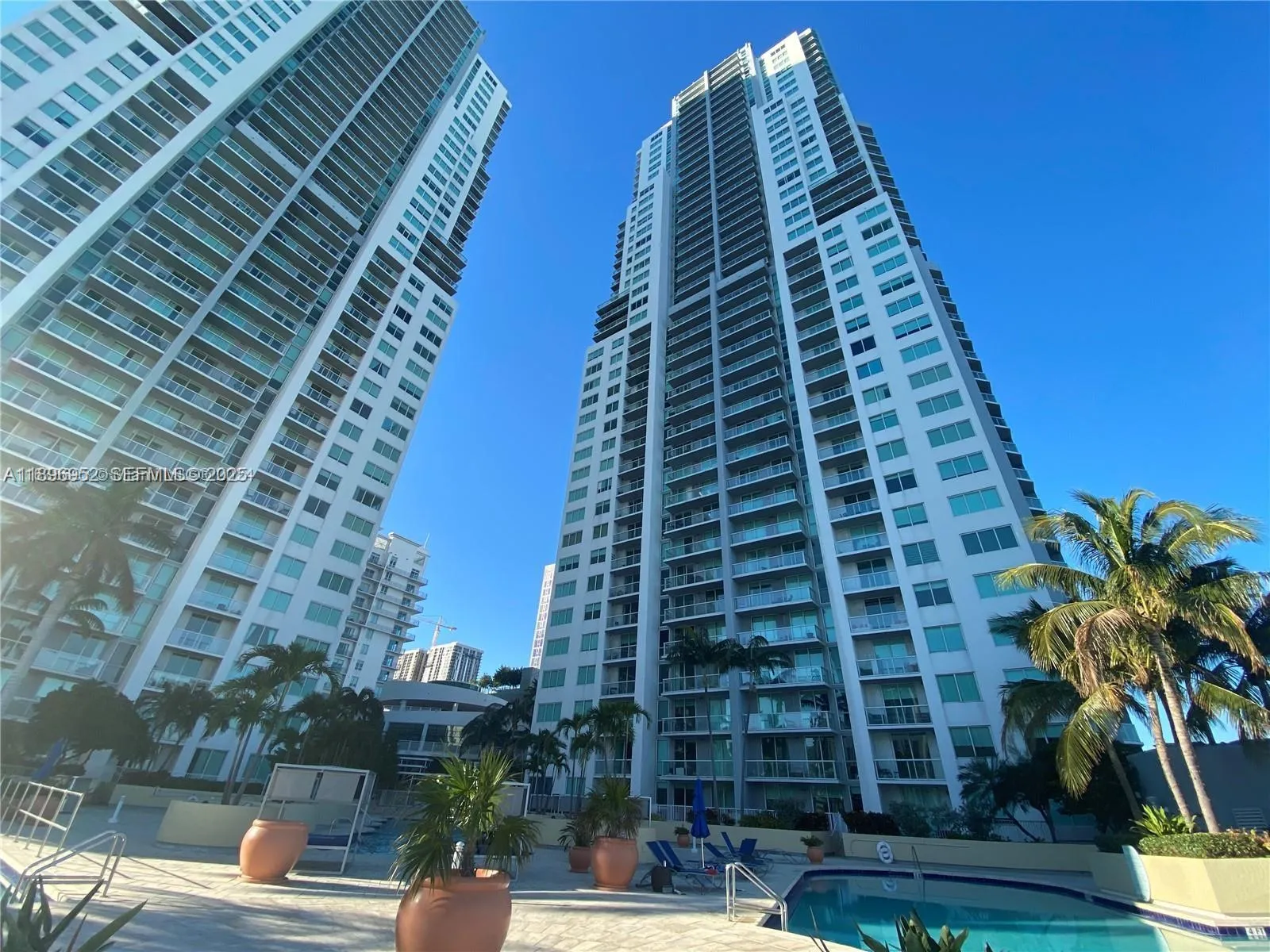 Foto de propiedad en 244 Biscayne Boulevard 3708, Miami, FL 33132 Miami con MLS# 
