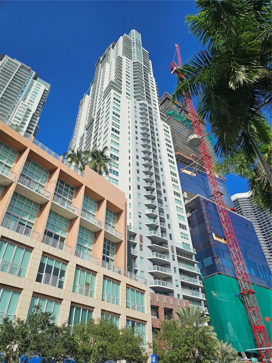 Foto de propiedad en 244 Biscayne Boulevard 908, Miami, FL 33132 Miami con MLS# 