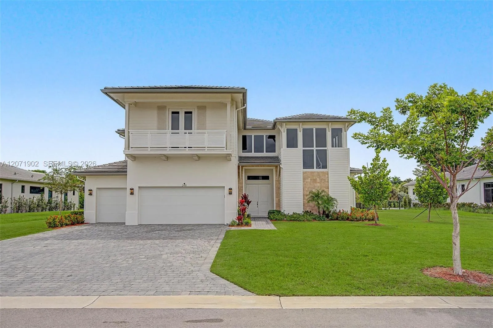 Foto de propiedad en 2440 SW 122nd Terrace, Davie, FL 33325 Davie con MLS# 