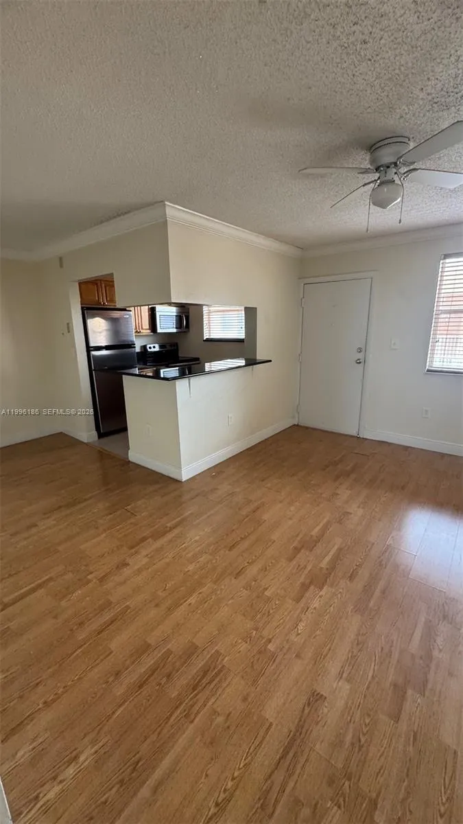 En Renta 2441 SW 31st Avenue 303, Miami, FL 33145, Miami, FL 33145