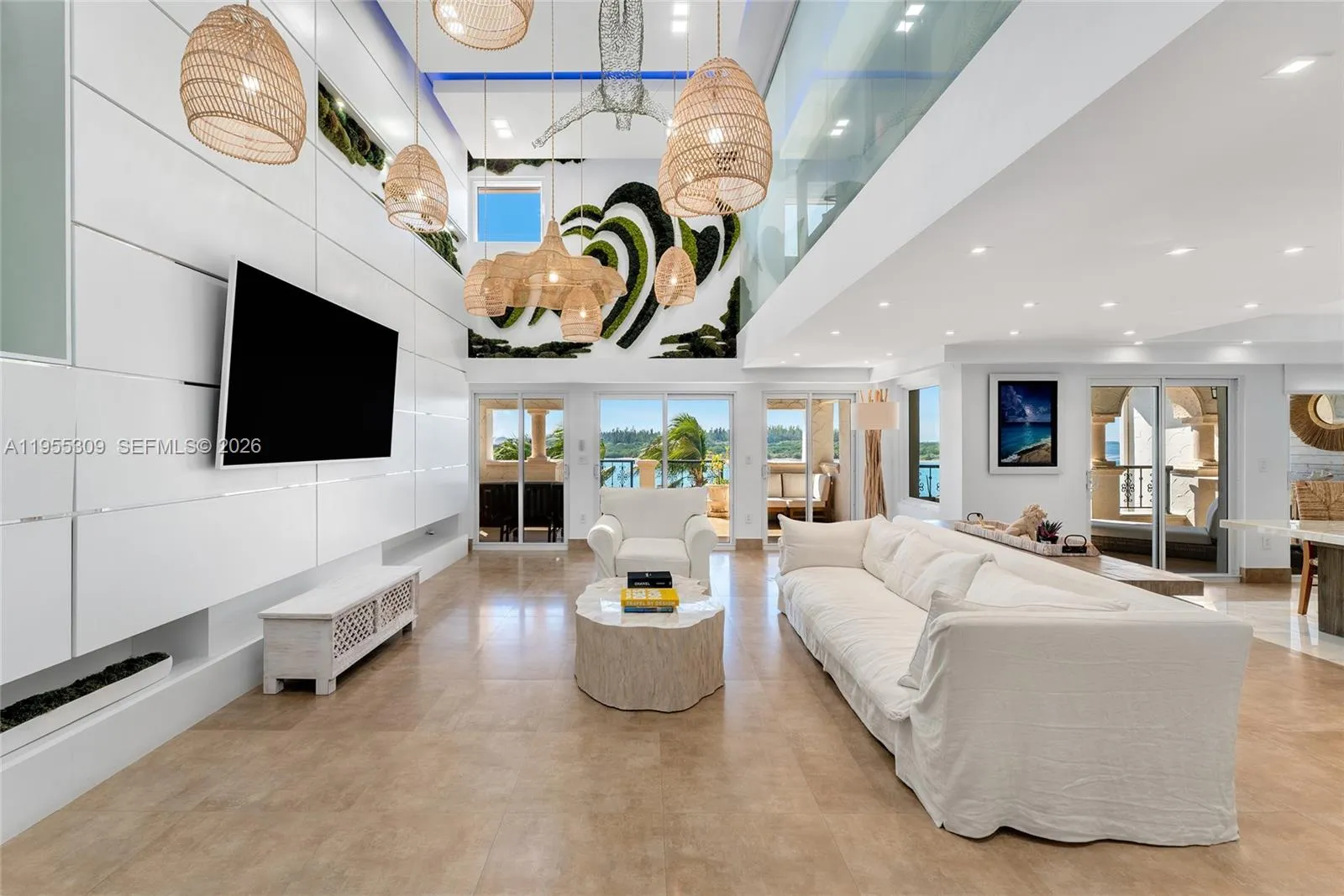 Foto de propiedad en 2443 Fisher Island Drive 5403, Miami, FL 33109 Miami con MLS# 