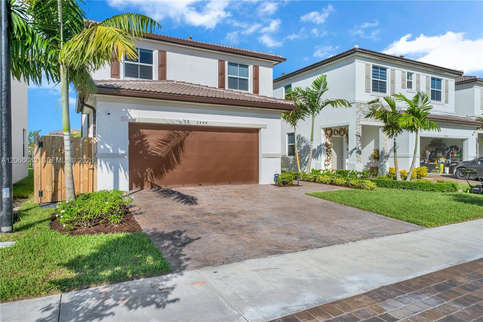 Foto de propiedad en 2444 SE 24th Avenue, Homestead, FL 33035 Homestead con MLS# 