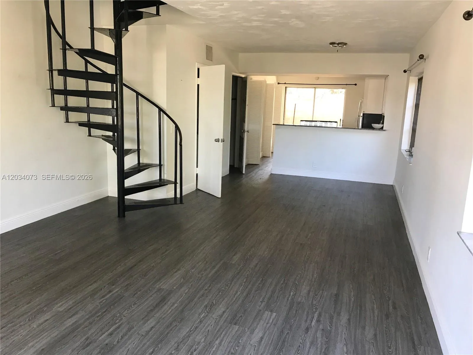 Foto de propiedad en 2444 SW 58 Manor, Dania Beach, FL 33312 Dania Beach con MLS# 