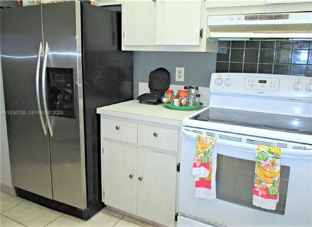 En Venta 2451 NW 41st Avenue 302, Lauderhill, FL 33313, Lauderhill, FL 33313