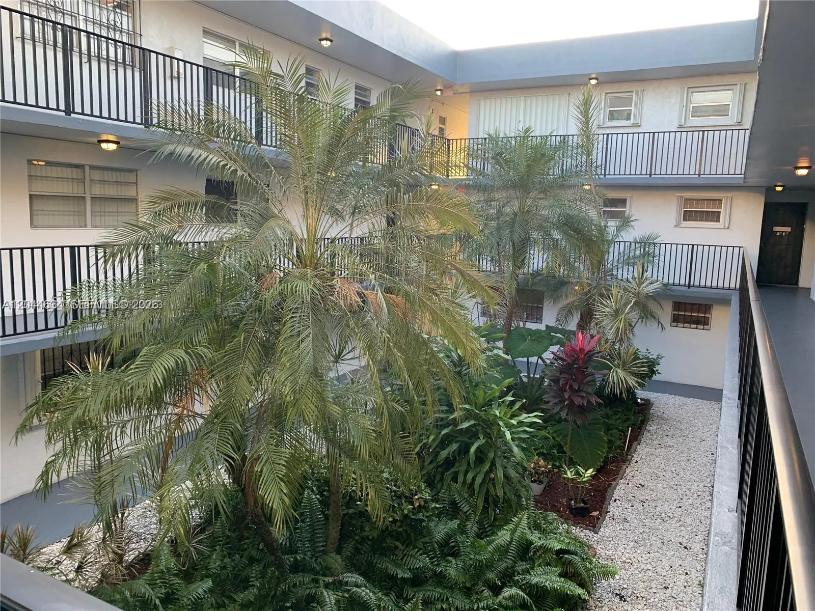 Foto de propiedad en 2460 SW 18th Avenue 1205, Miami, FL 33145 Miami con MLS#