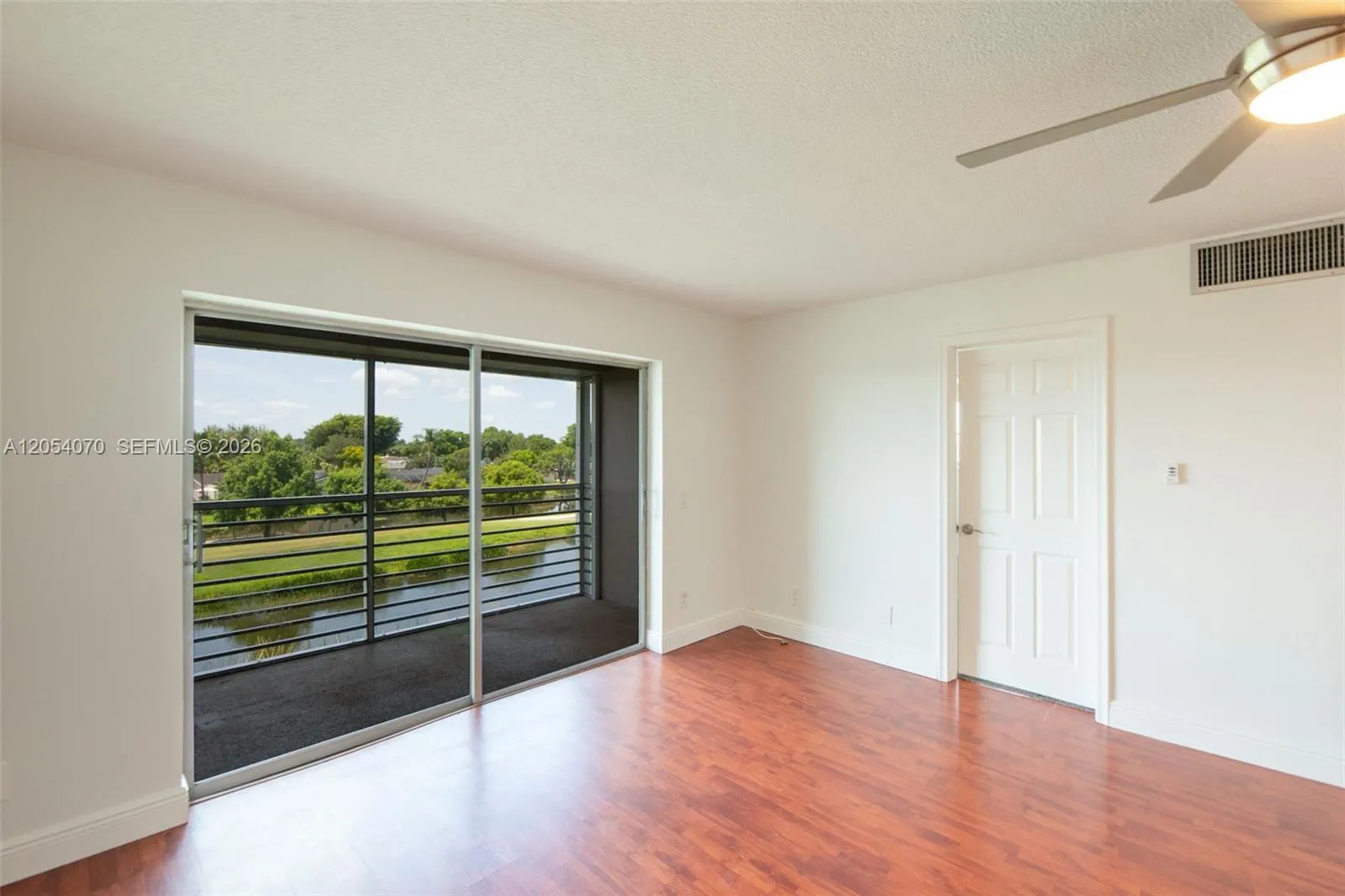 Foto de propiedad en 2471 SW 82nd Avenue 309, Davie, FL 33324 Davie con MLS# 
