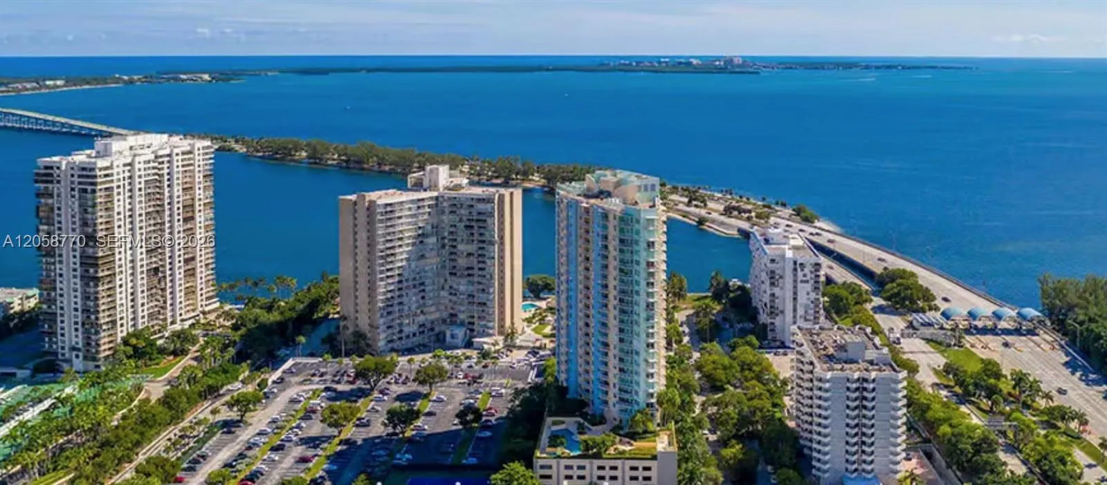 Foto de propiedad en 2475 Brickell Avenue 1609, Miami, FL 33129 Miami con MLS# 