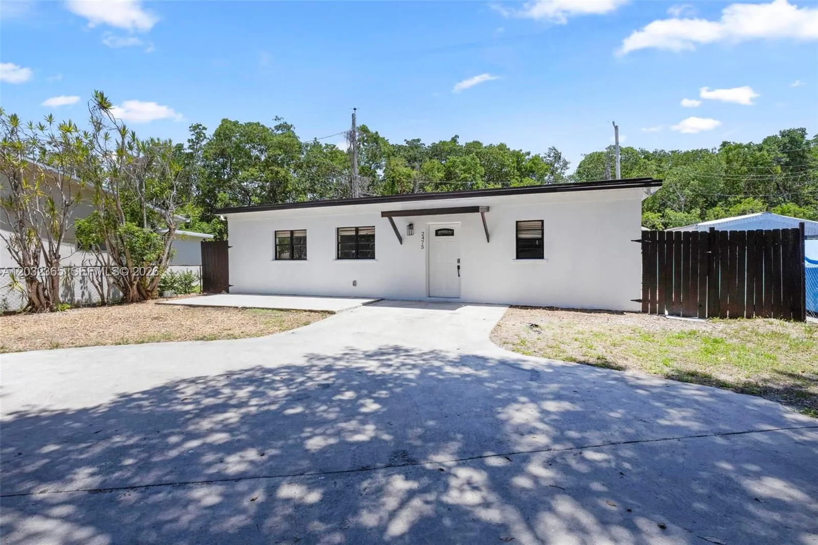 Vendido 2475 NE 137th Street, North Miami Beach, FL 33181, North Miami Beach, FL 33181