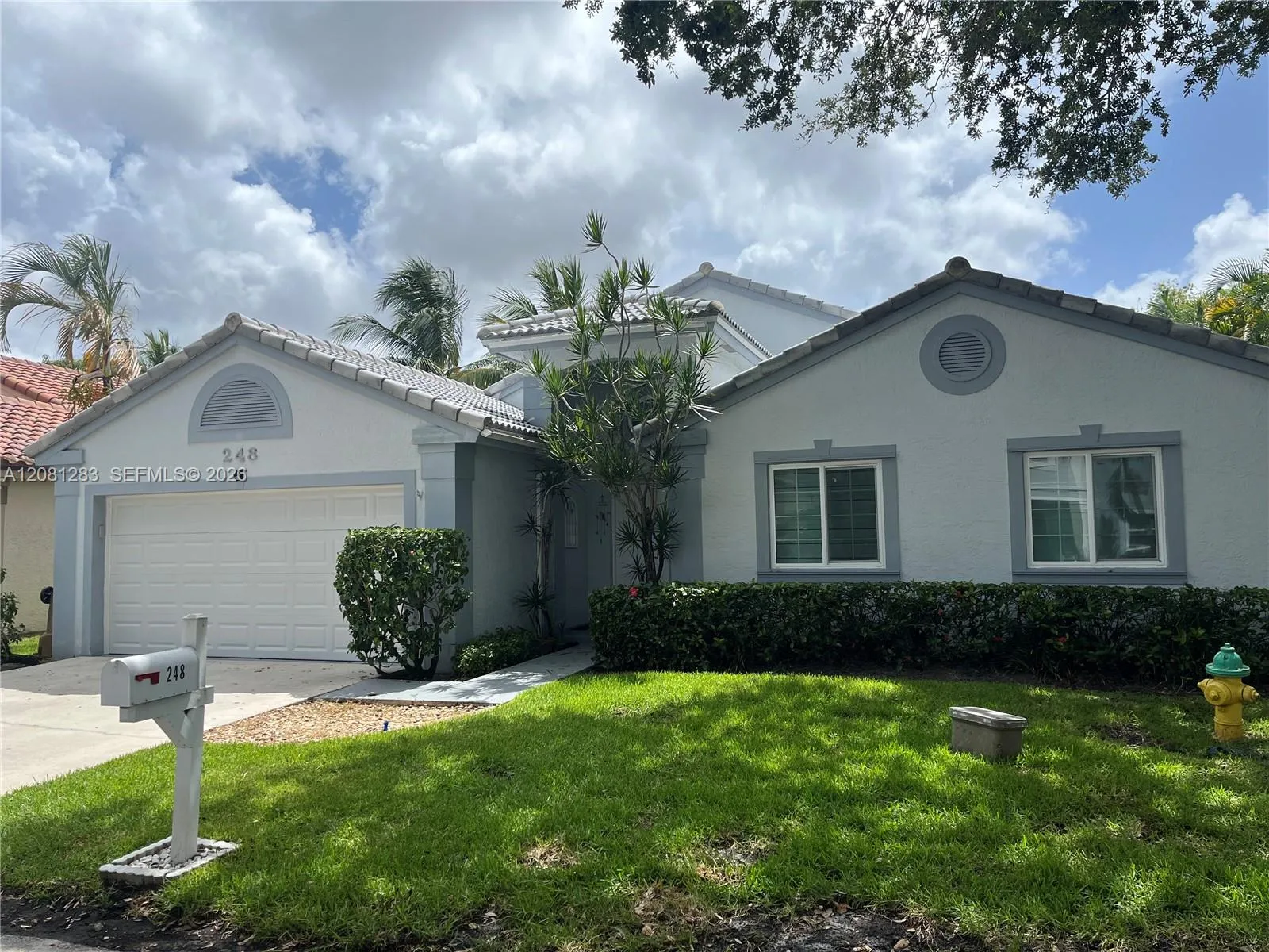 Foto de propiedad en 248 NW 47th Avenue, Deerfield Beach, FL 33442 Deerfield Beach con MLS# 