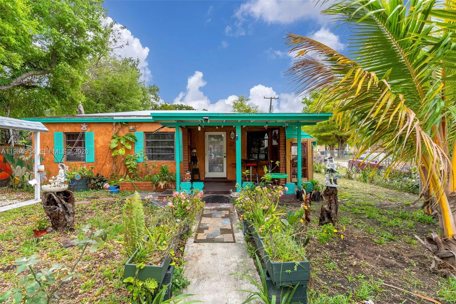 Vendido 2490 NW 59th Street, Miami, FL 33142, Miami, FL 33142