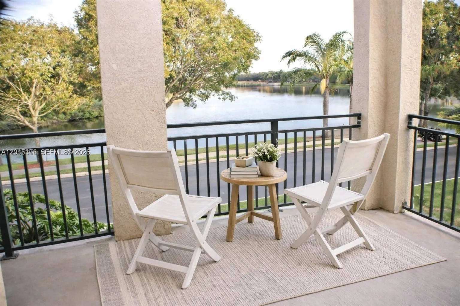 Foto de propiedad en 2493 Centergate Drive 204, Miramar, FL 33025 Miramar con MLS# 