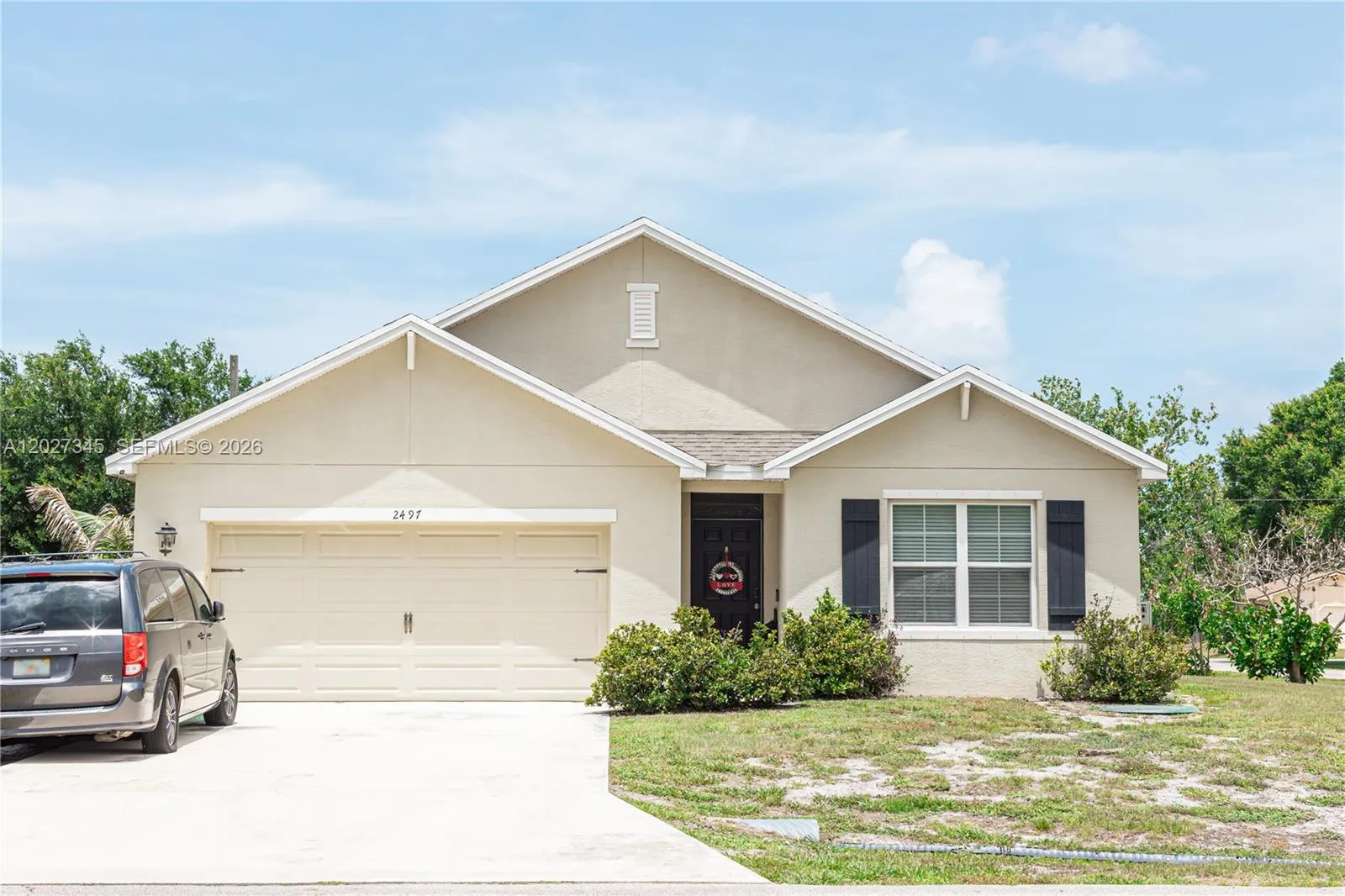 Foto de propiedad en 2497 SW Barber Lane, Port St. Lucie, FL 34984 Port St. Lucie con MLS# 
