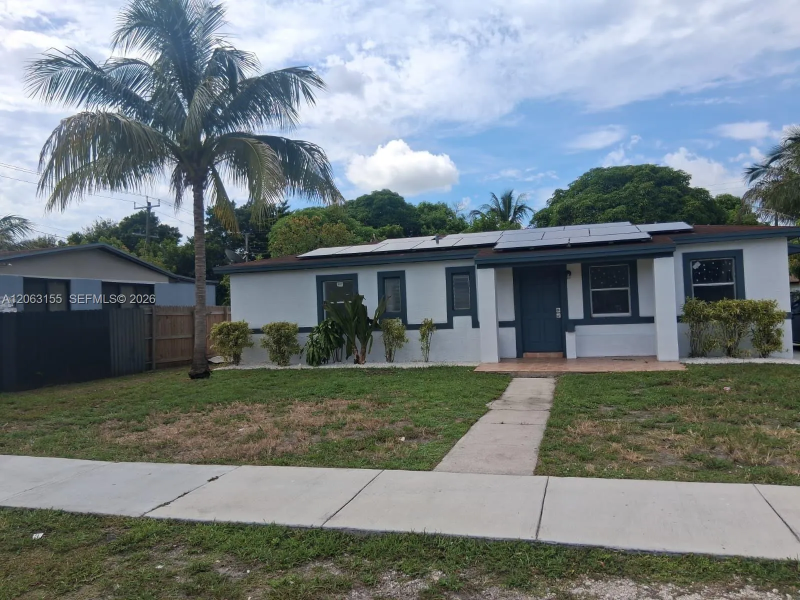 Foto de propiedad en 250 NW 191st Street 250, Miami Gardens, FL 33169 Miami Gardens con MLS# 
