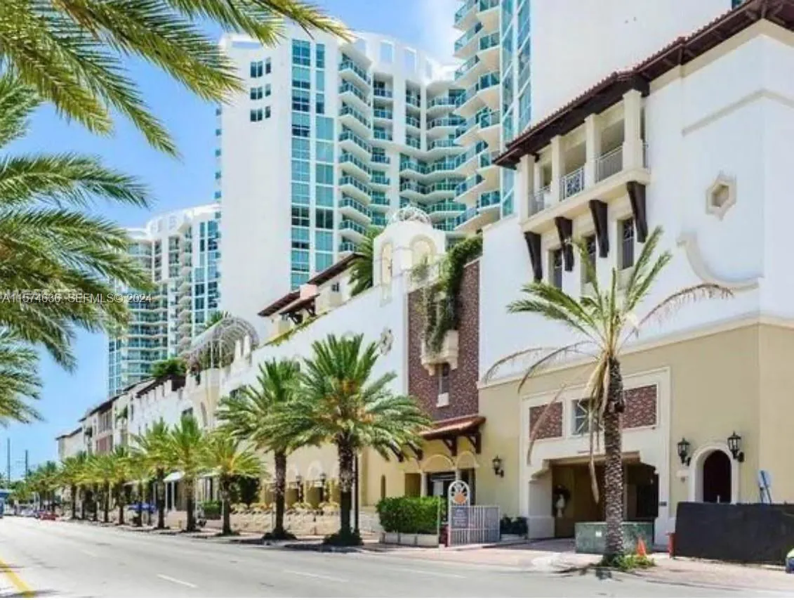 Foto de propiedad en 250 Sunny Isles Boulevard 3-803, Sunny Isles Beach, FL 33160 Sunny Isles Beach con MLS# 