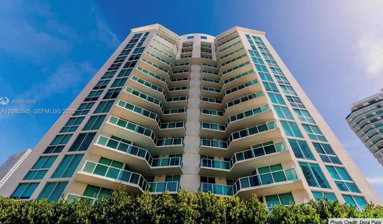 Foto de propiedad en 250 Sunny Isles Boulevard 3-803, Sunny Isles Beach, FL 33160 Sunny Isles Beach con MLS# 
