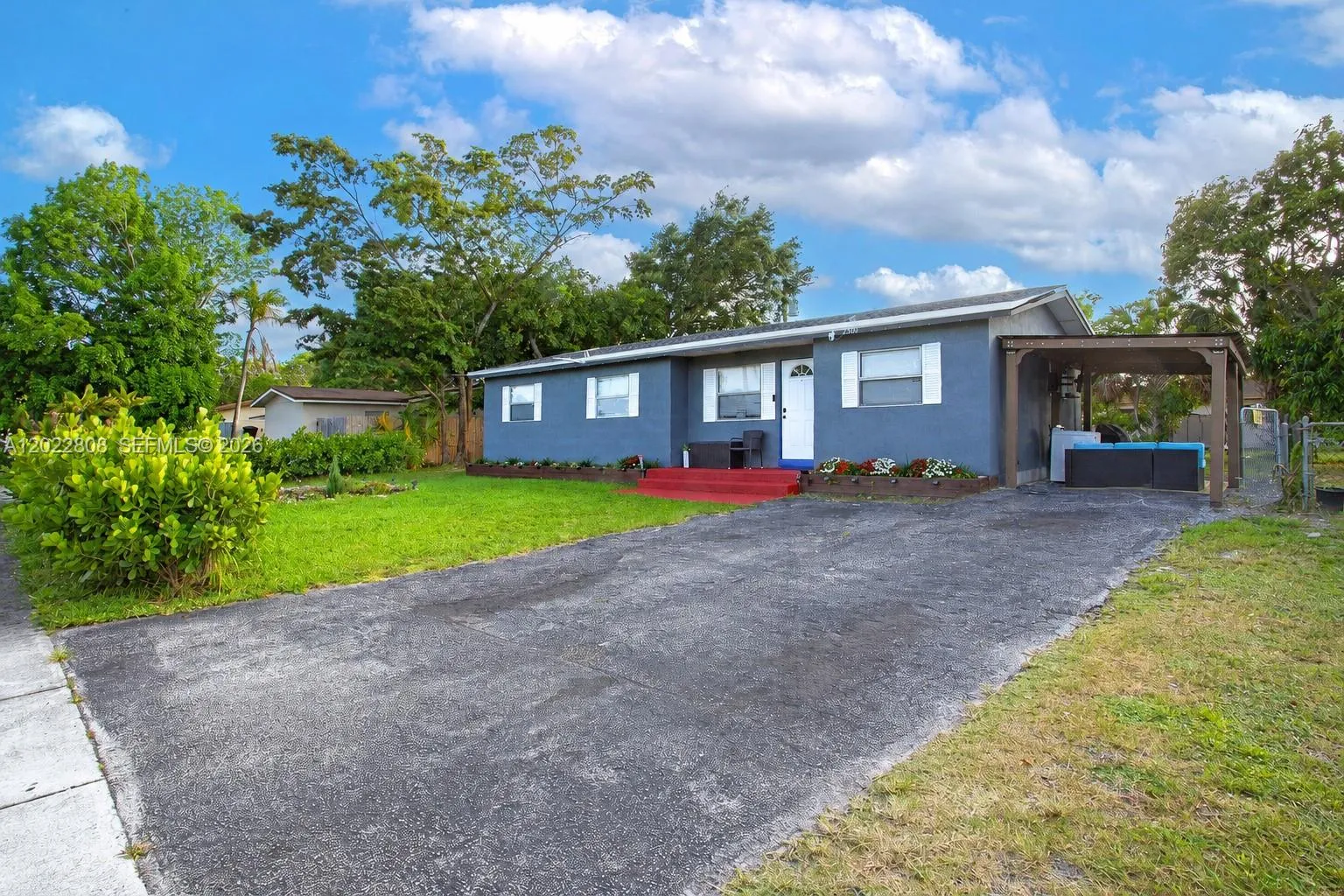 Foto de propiedad en 2501 NW 30th Way, Fort Lauderdale, FL 33311 Fort Lauderdale con MLS# 