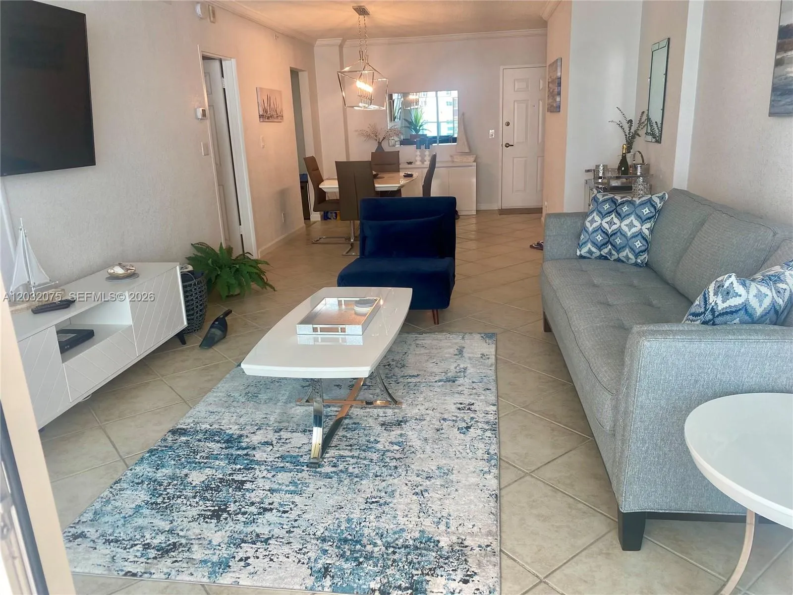 Foto de propiedad en 2501 S Ocean Drive 1002 (AVAILABLE NOW-OCT), Hollywood, FL 33019 Hollywood con MLS#