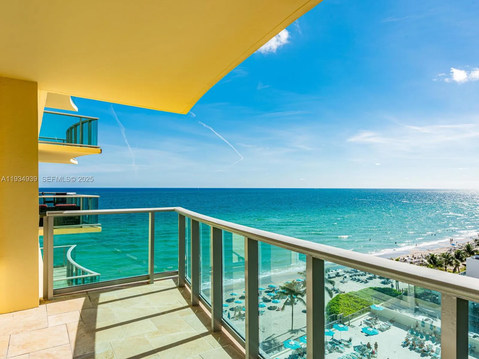 Foto de propiedad en 2501 S Ocean Drive 1012(available August 18), Hollywood, FL 33019 Hollywood con MLS#