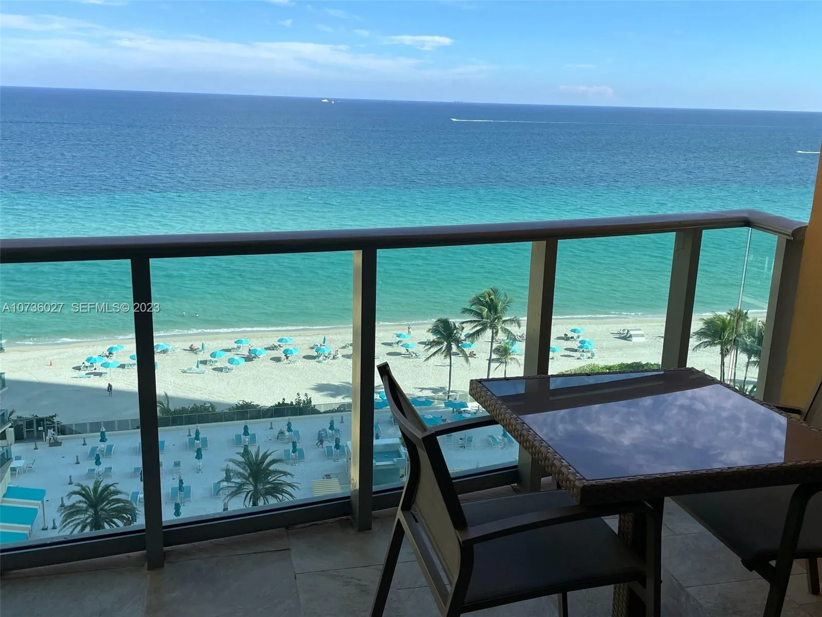 Foto de propiedad en 2501 S Ocean Drive 1221 (AVAILABLE JULY), Hollywood, FL 33019 Hollywood con MLS# 