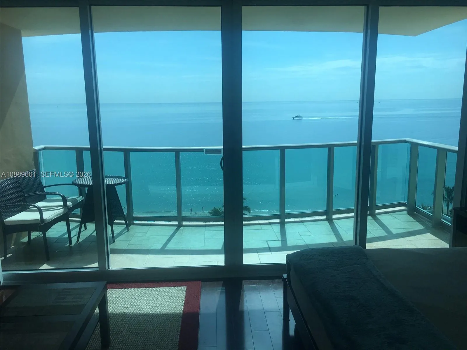 Foto de propiedad en 2501 S Ocean Drive 1224 (Available JULY 1), Hollywood, FL 33019 Hollywood con MLS# 