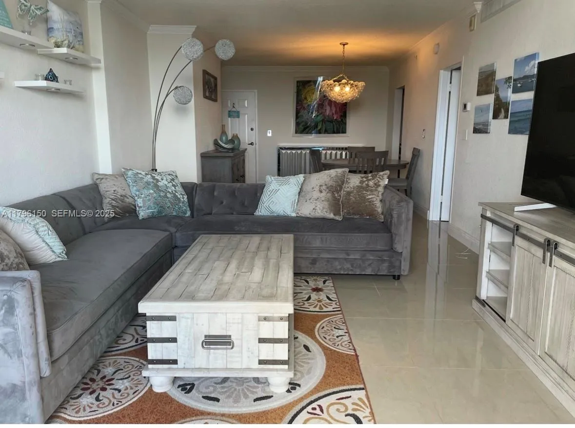 Foto de propiedad en 2501 S Ocean Drive 1228, Hollywood, FL 33019 Hollywood con MLS#