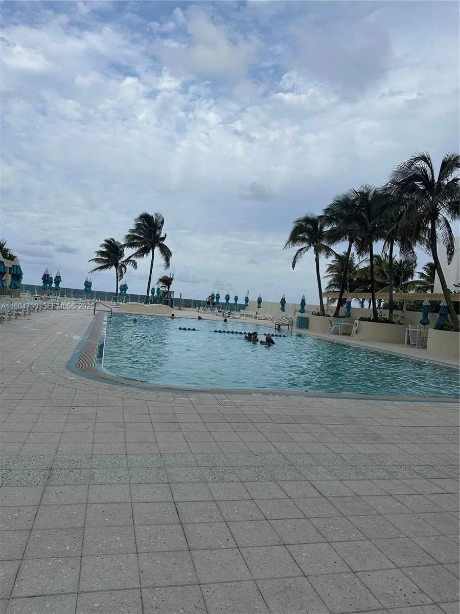 Foto de propiedad en 2501 S Ocean Drive 1228, Hollywood, FL 33019 Hollywood con MLS#