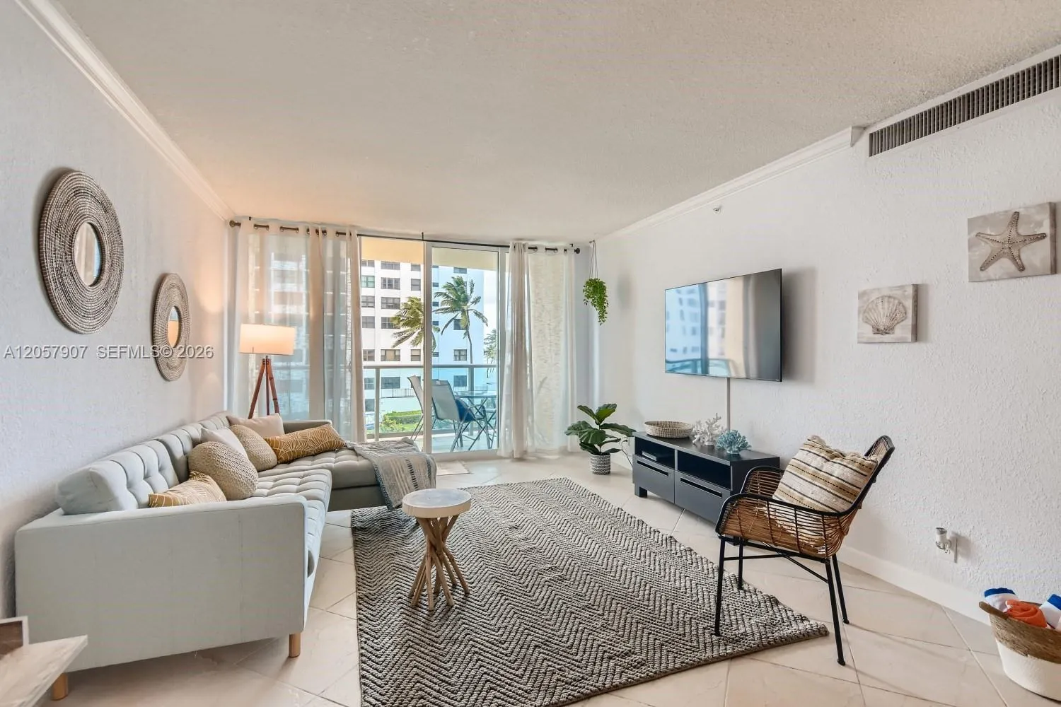 Foto de propiedad en 2501 S Ocean Drive 308, Hollywood, FL 33019 Hollywood con MLS#