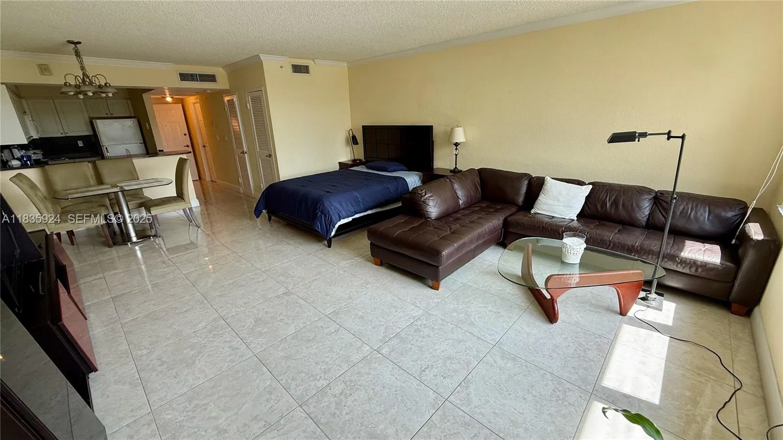 Foto de propiedad en 2501 S Ocean Drive 427, Hollywood, FL 33019 Hollywood con MLS# 