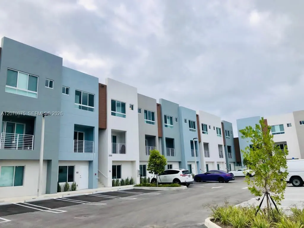 Foto de propiedad en 2505 NE 193 Street 4206, Aventura, FL 33180 Aventura con MLS# 